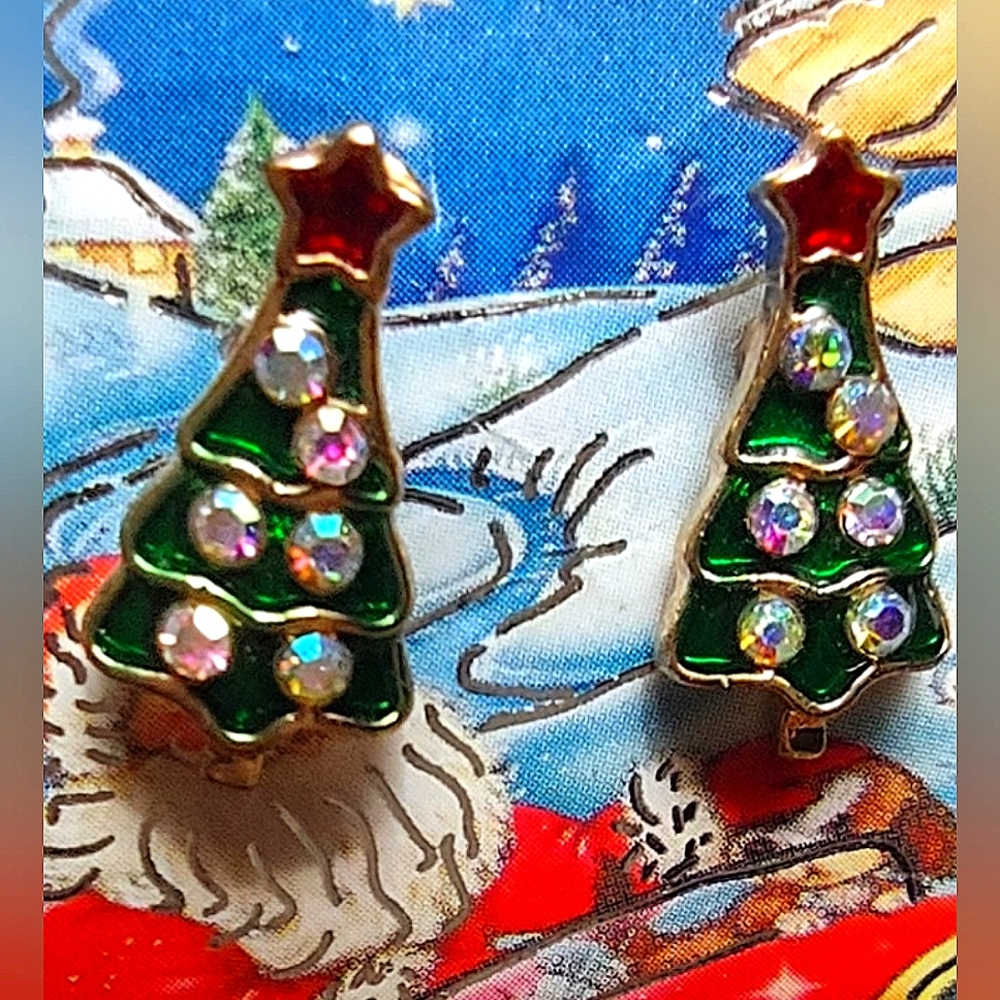 Christmas Tree Vintage Earrings  MUST BUNDLE